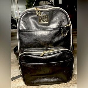 Itzy Ritzy boss backpack diaper bag (Chelsea & Cole collection)